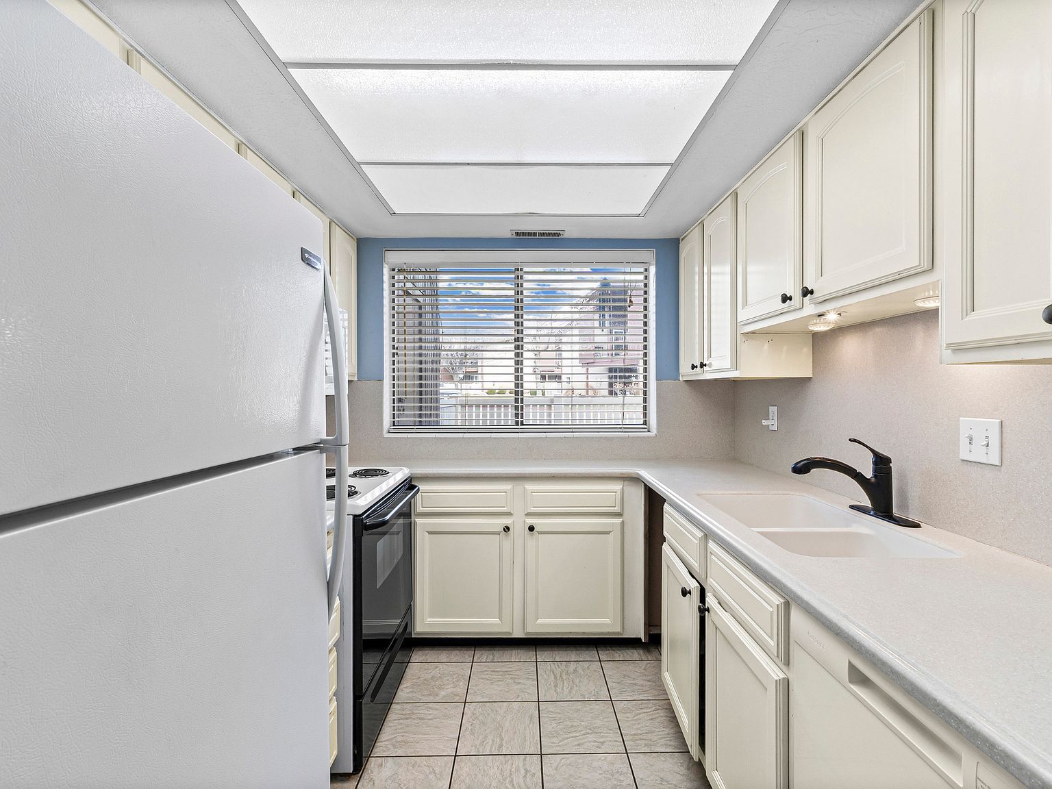 325 E 2550 N APT 22 North Ogden, UT 84414 - Thumbnail 4