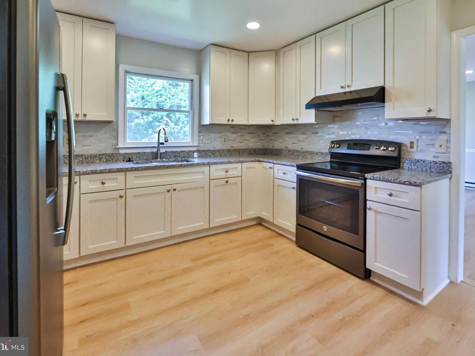 13929 Green Mountain Dr Maugansville, MD 21767 - Thumbnail 4