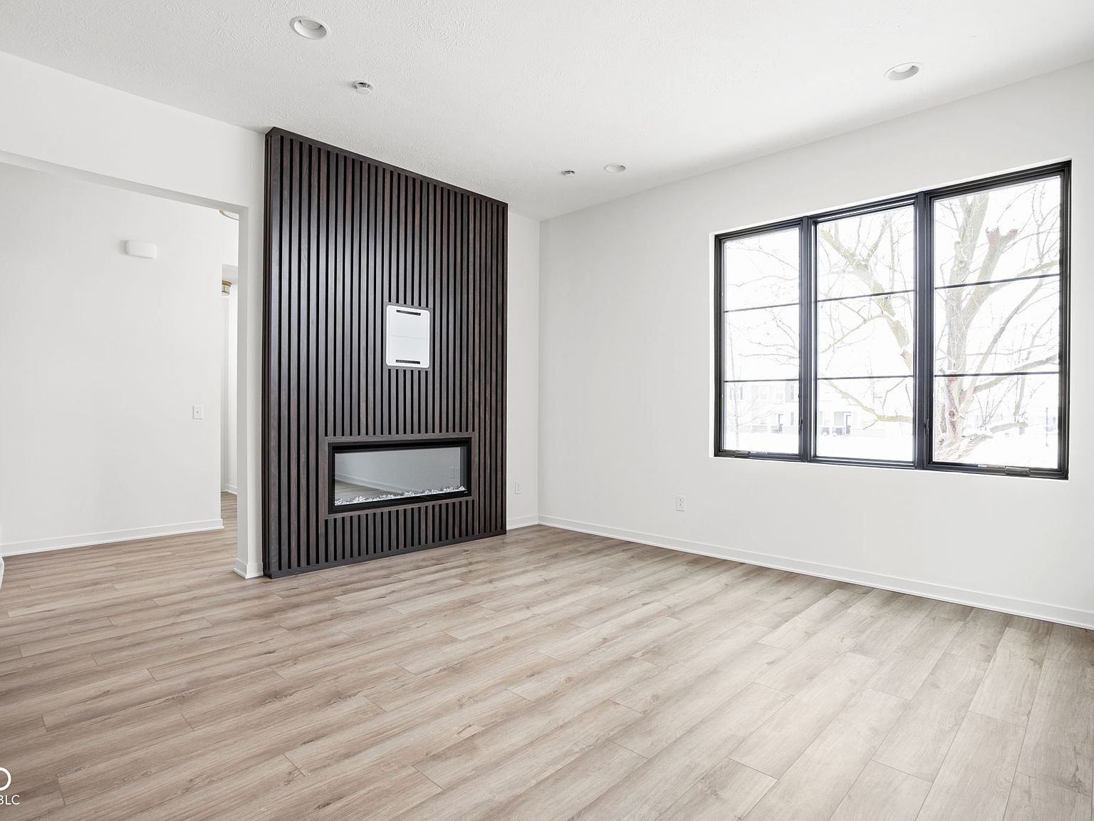 1678 Coach Dr Westfield, IN 46074 - Thumbnail 4