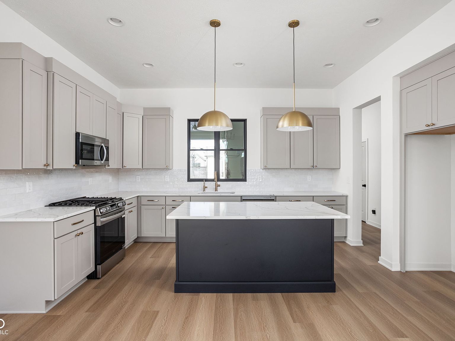 1660 Delmonte Rail Dr Westfield, IN 46074 - Thumbnail 4