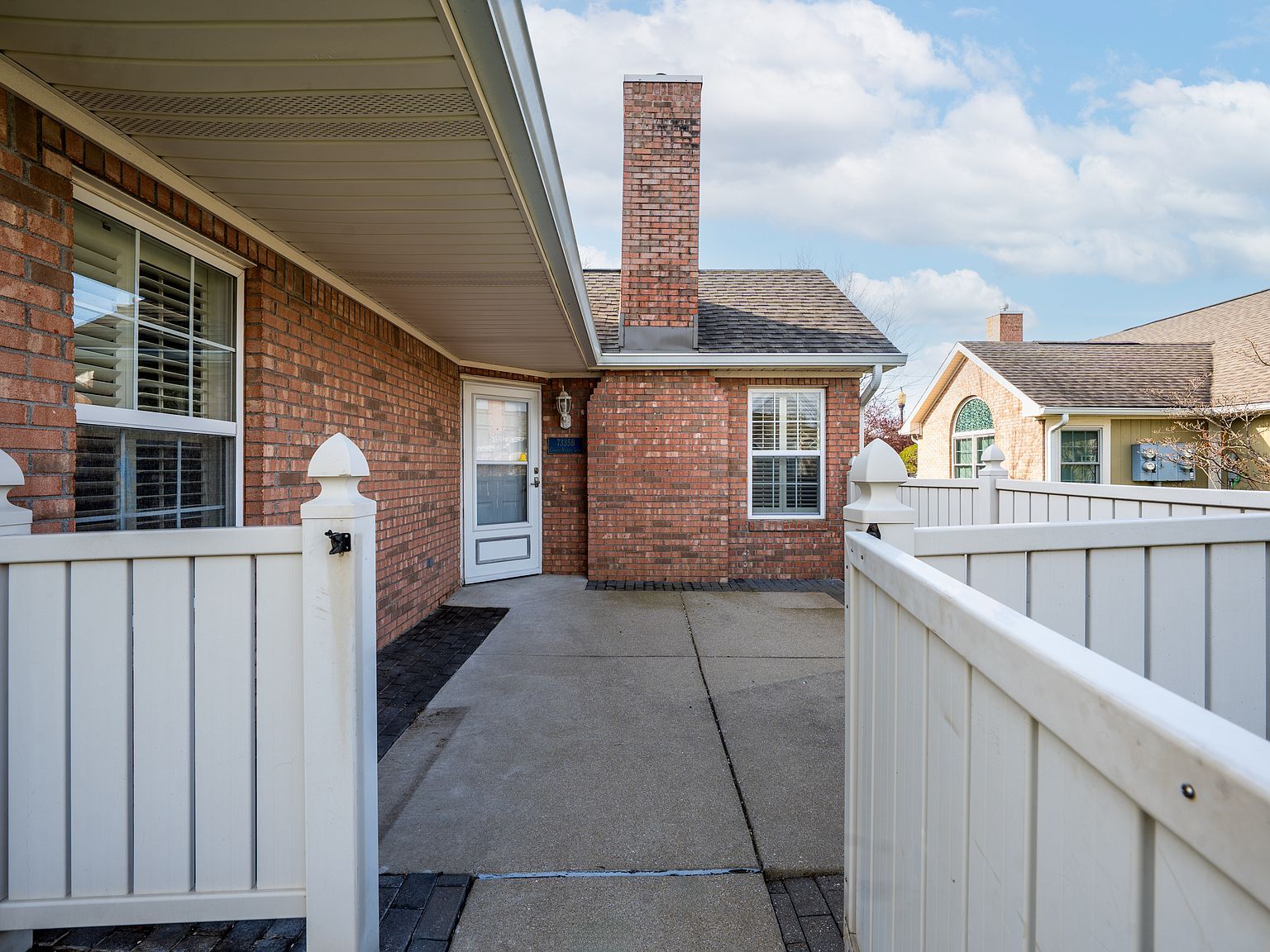 7335 Chapel Villas Ln Unit B Indianapolis, IN 46214 - Thumbnail 4