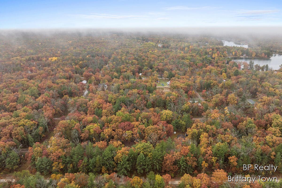 1305 E Henry St Idlewild, MI 49642 - Thumbnail 4