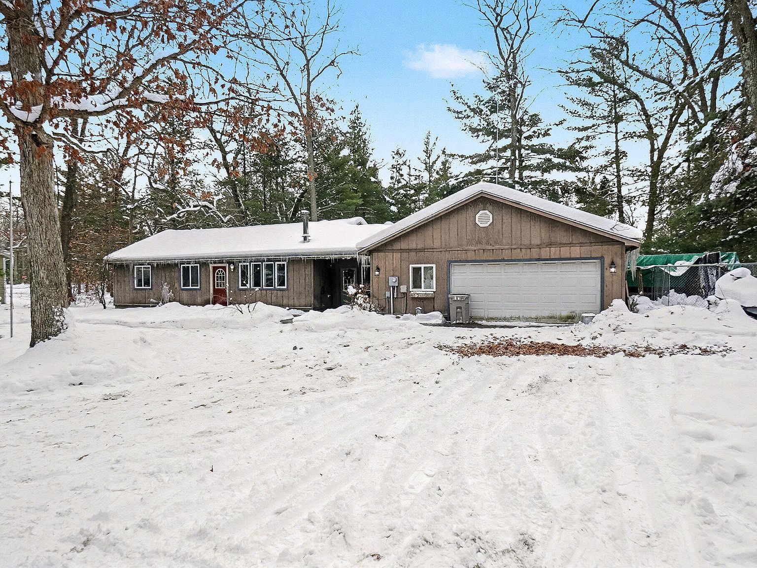 37 W Raymond Rd Twin Lake, MI 49457 - Thumbnail 4