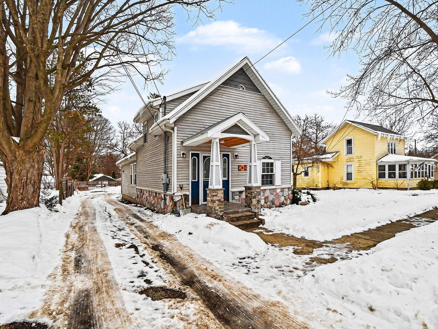 224 Pleasant Ave SE Caledonia, MI 49316 - Thumbnail 4