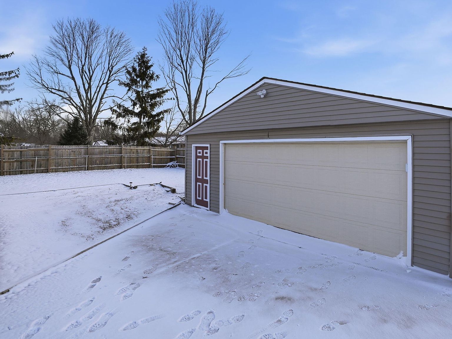 5931 Belard St Portage, MI 49002 - Thumbnail 4