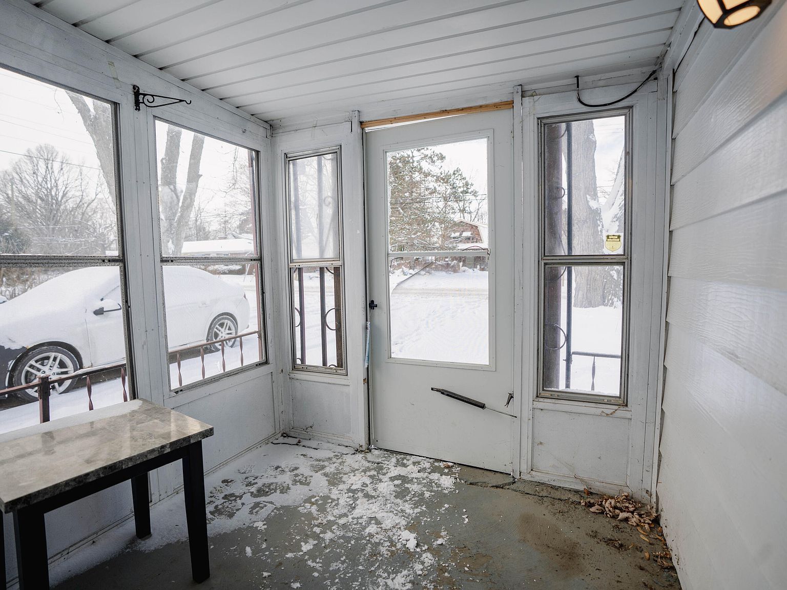 5017 Christiansen Rd Lansing, MI 48910 - Thumbnail 4