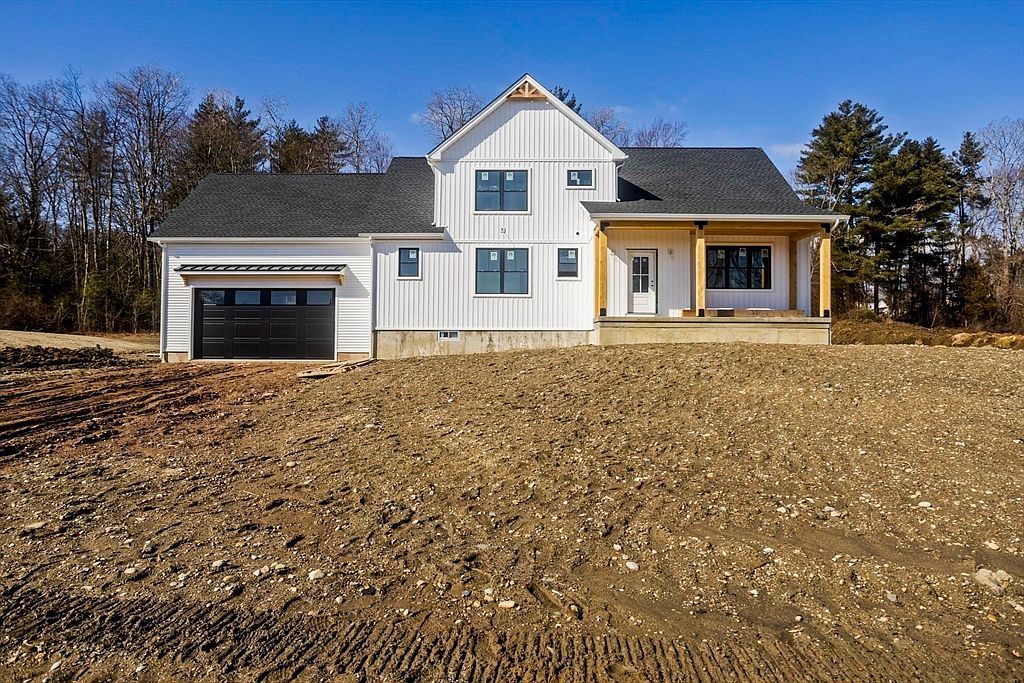 308 N Liberty St Belchertown, MA 01007 - Thumbnail 4