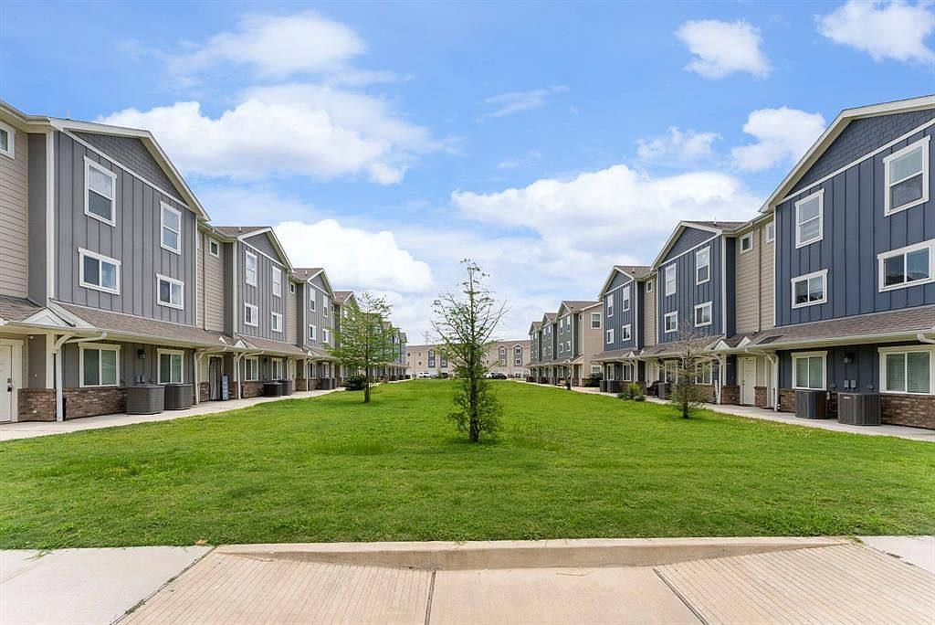 21155 Gosling Rd #22A-D Spring, TX 77388 - Thumbnail 4