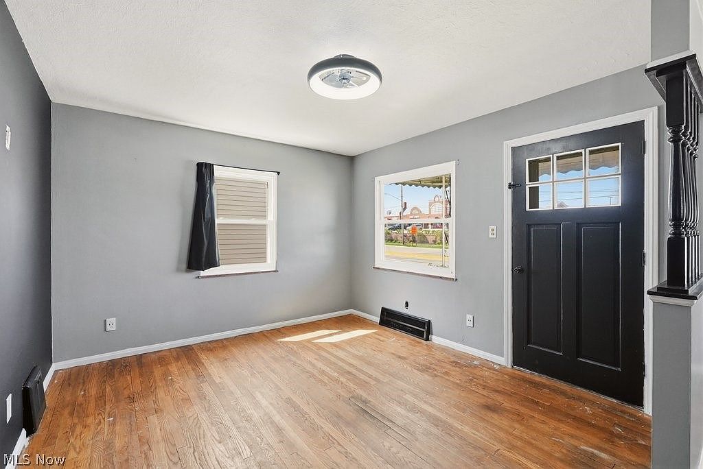 4919 Ridge Rd Brooklyn, OH 44144 - Thumbnail 4