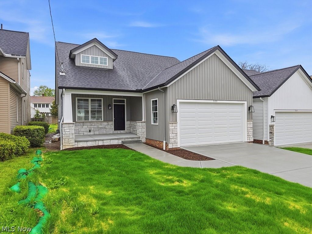 7133 Marcelline Ct Cleveland, OH 44125 - Thumbnail 4