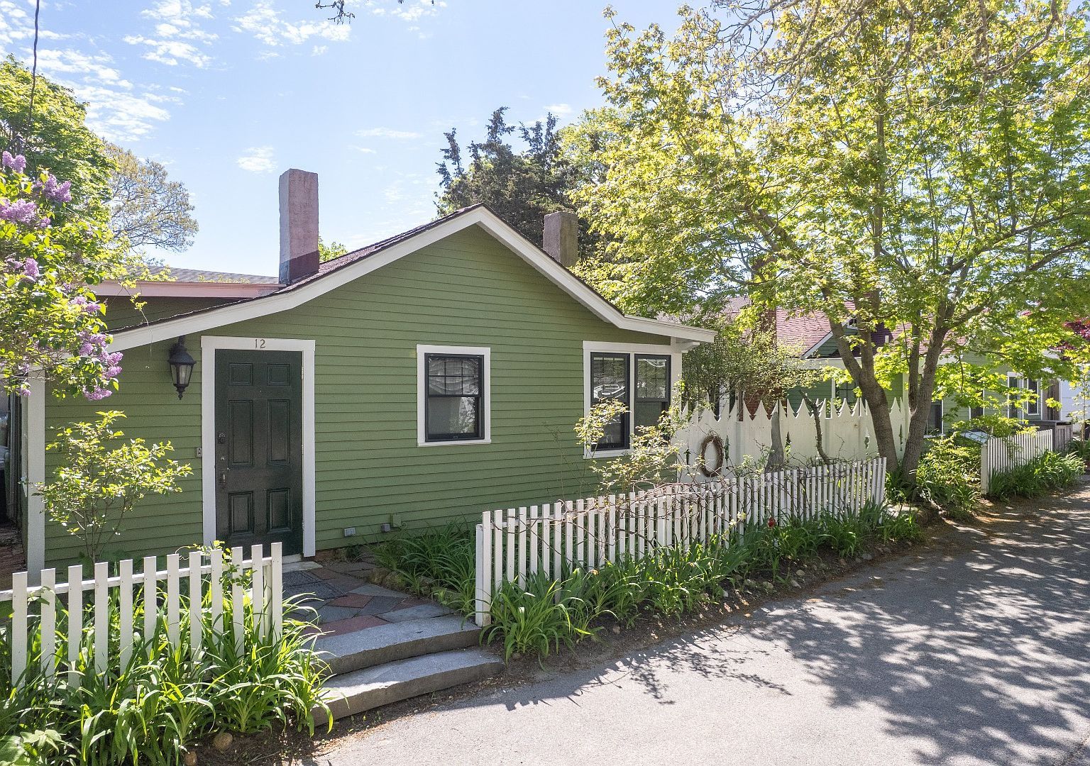 12 & 14 Maple Ave Oak Bluffs, MA 02557 - Thumbnail 4