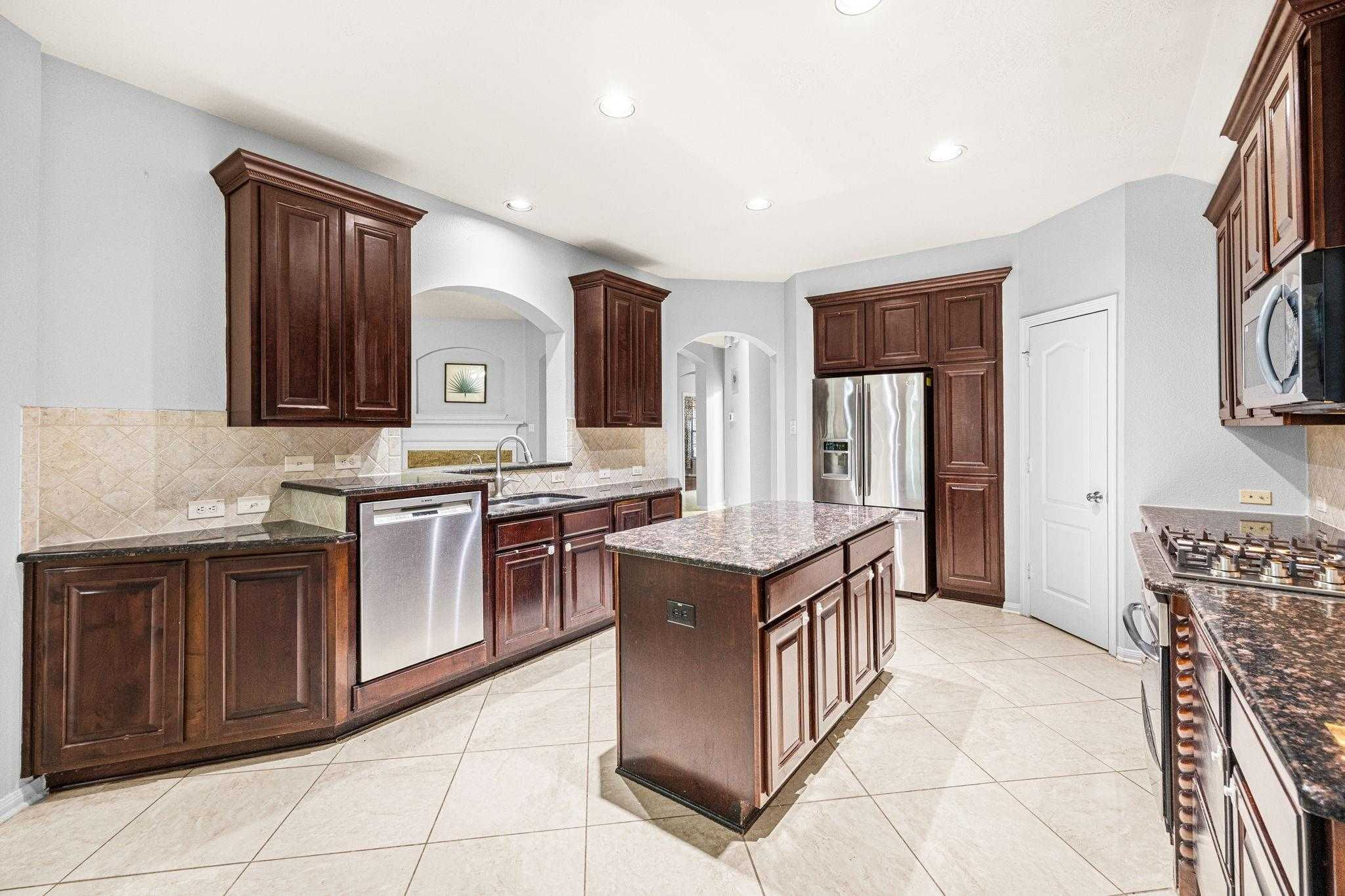 802 Floriencia Street, Sugar Land, TX, USA, 77479 - Thumbnail 4