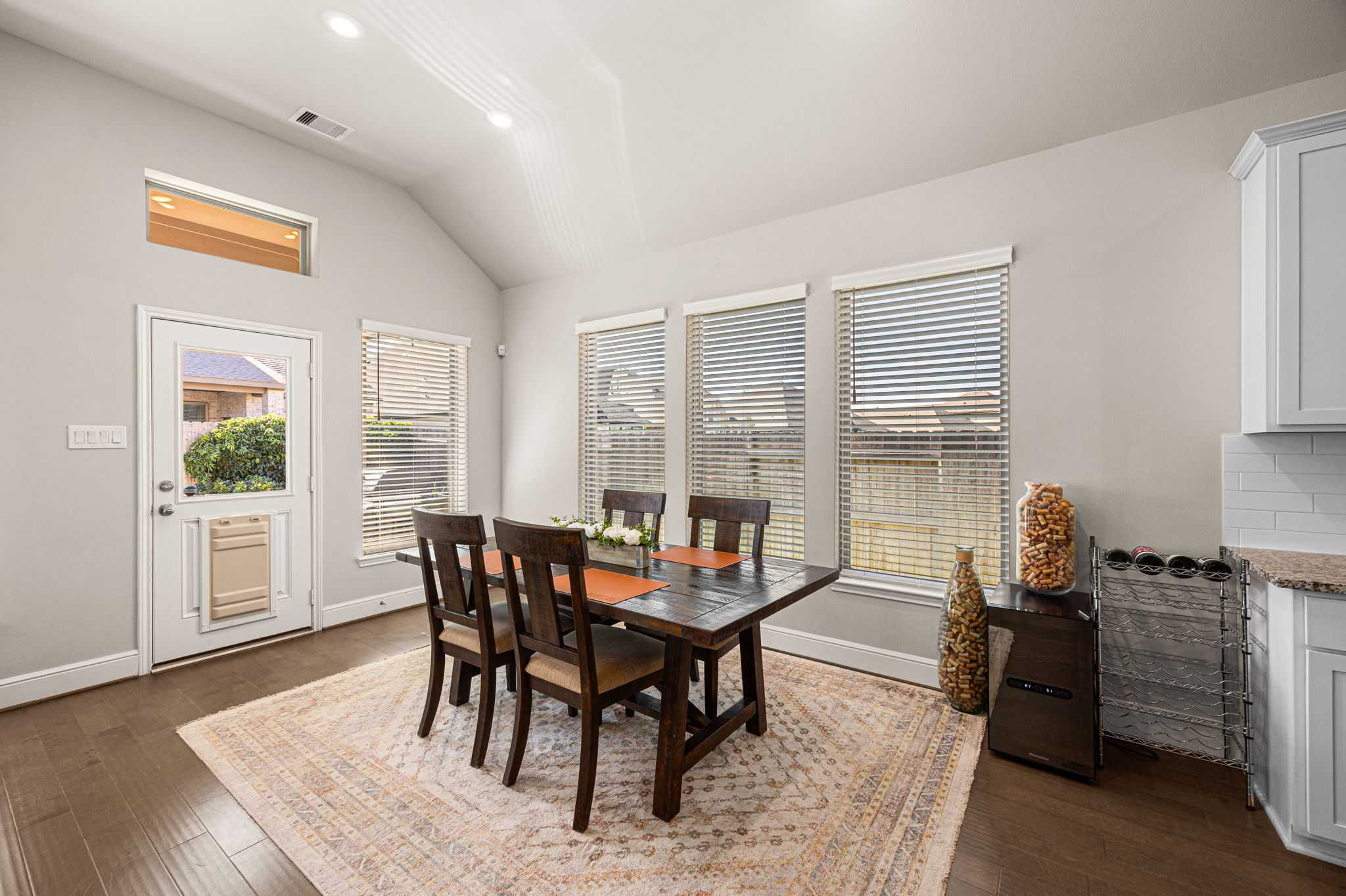 1315 Wild Mustang Trail, Richmond, TX, USA, 77406 - Thumbnail 4