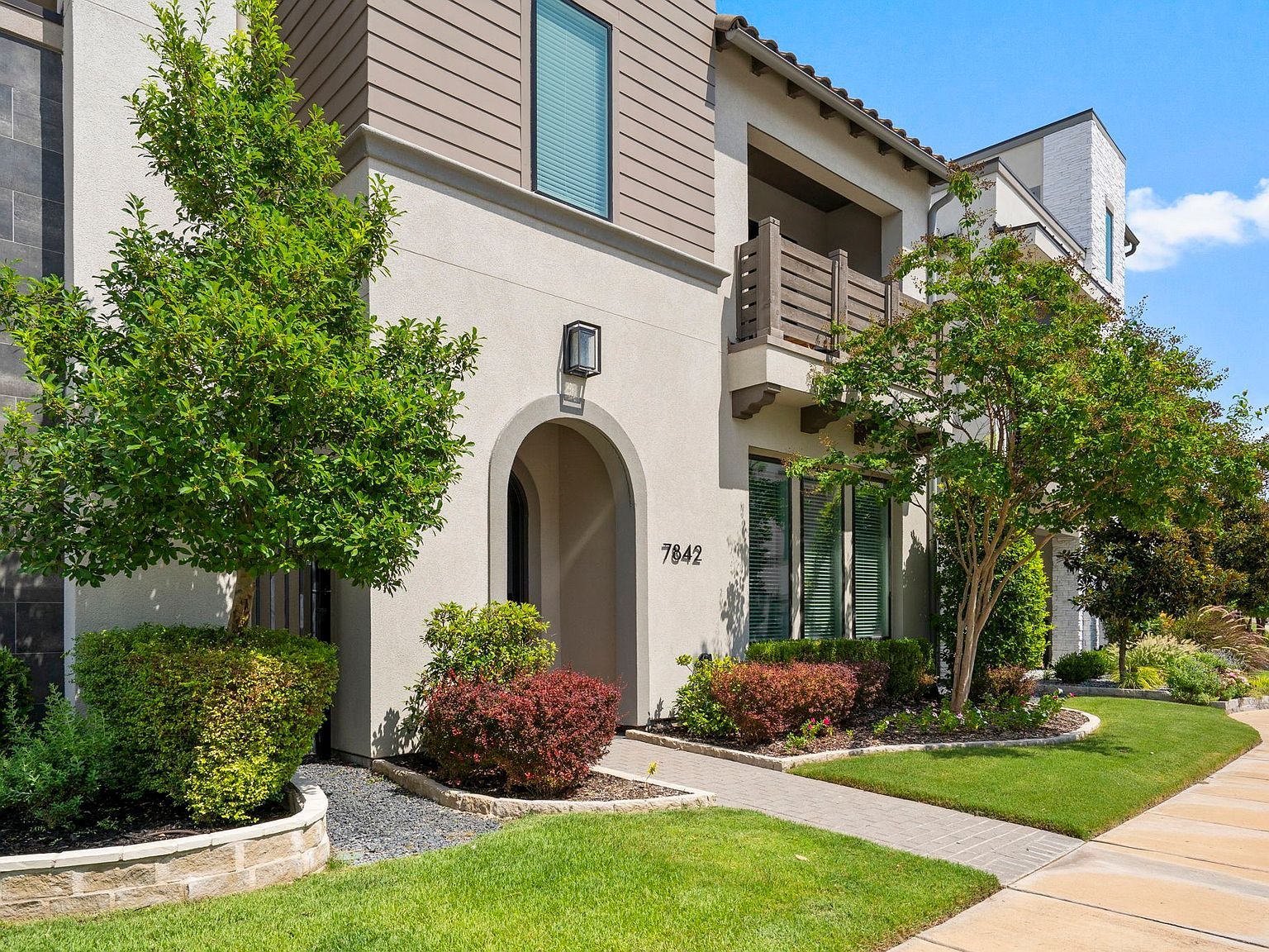 7842 Element Ave Plano, TX 75024 - Thumbnail 4