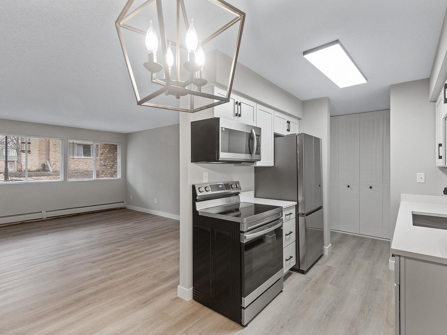 7414 W 22nd St APT 114 Minneapolis, MN 55426 - Thumbnail 4