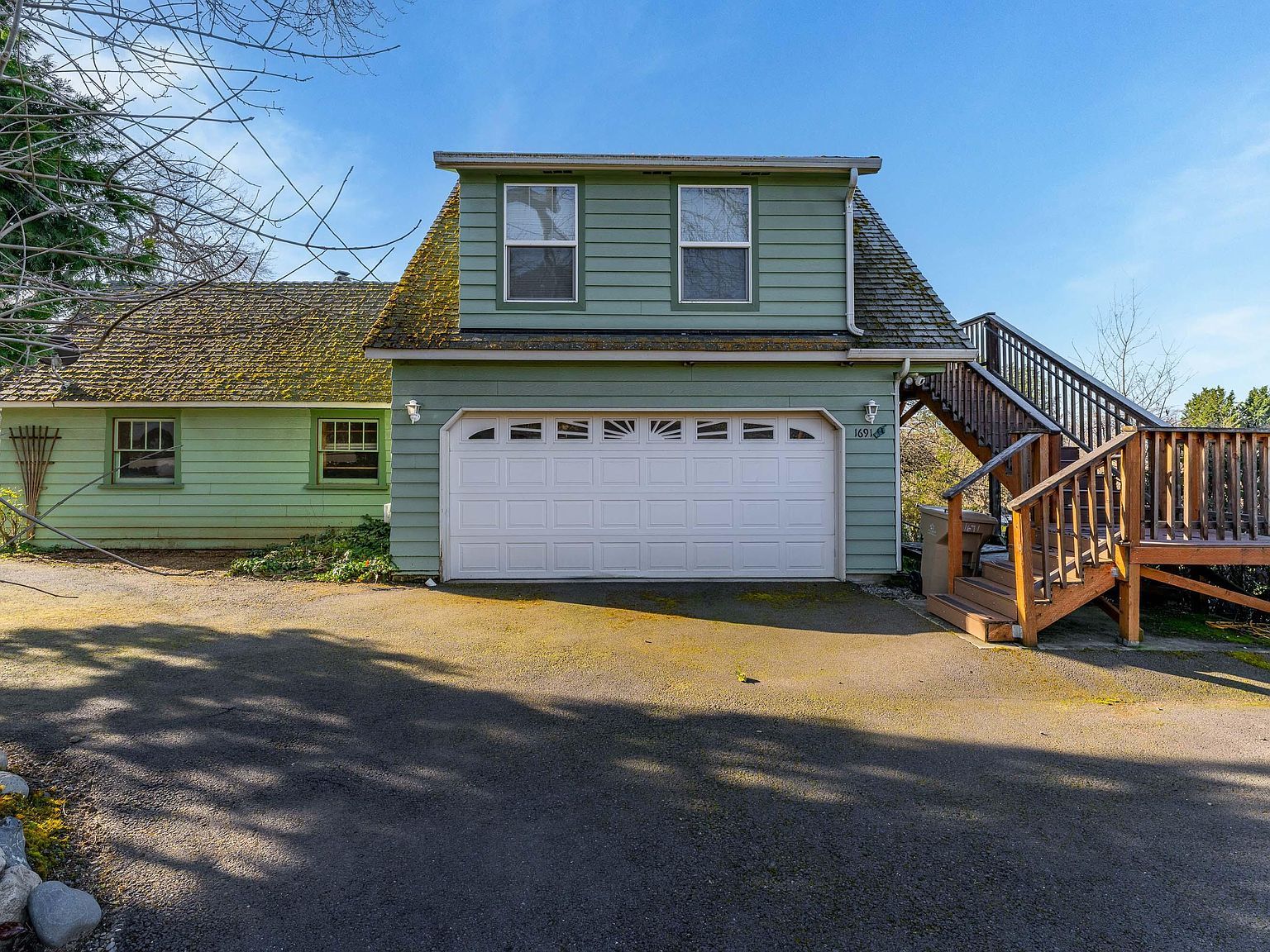 1699 NE Foothill Blvd Grants Pass, OR 97526 - Thumbnail 4