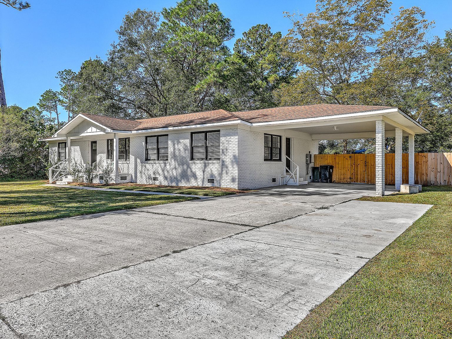 702 N Palmetto St Summerville, SC 29483 - Thumbnail 4