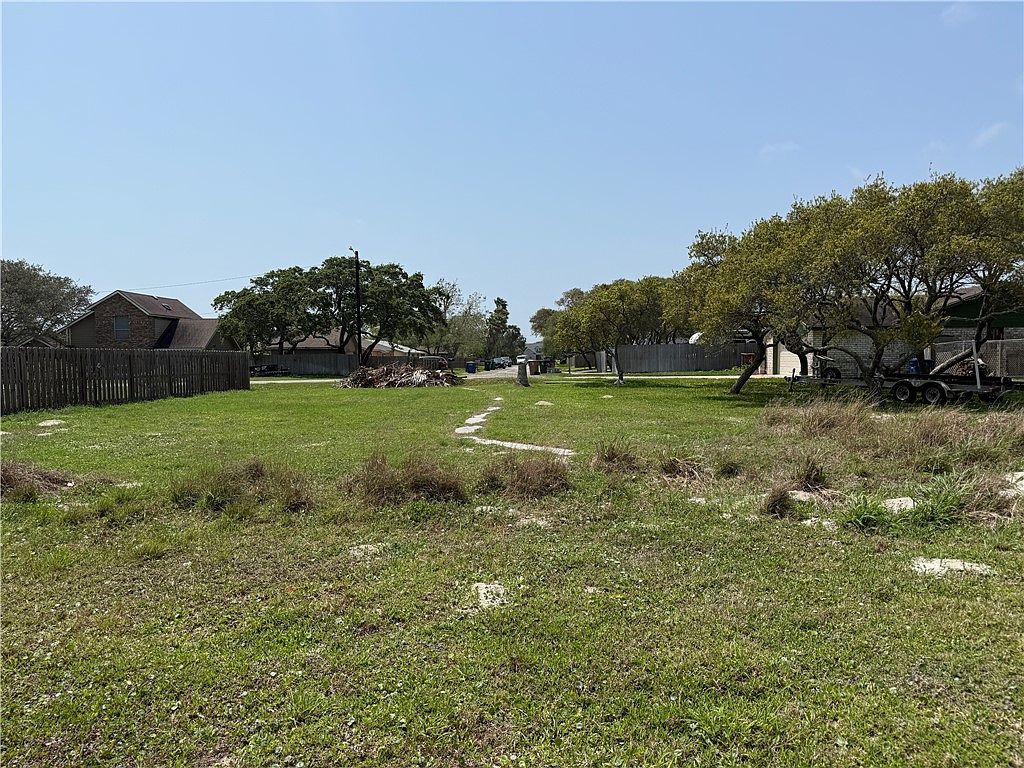 321 Clearview Dr Corpus Christi, TX 78418 - Thumbnail 4