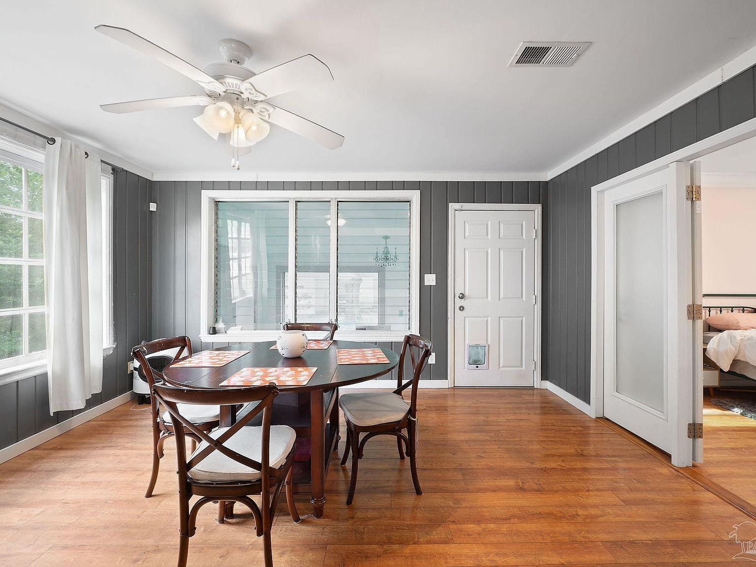 631 W Jordan St Pensacola, FL 32501 - Thumbnail 4