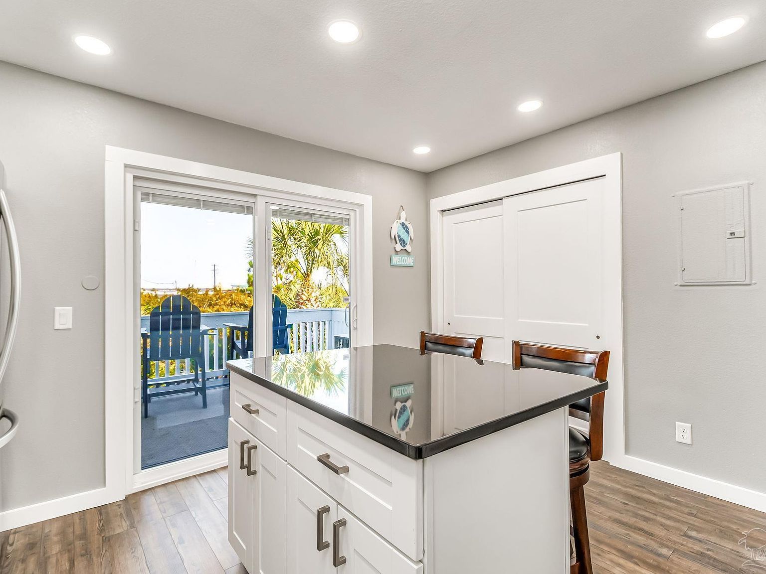 8522 Gulf Blvd APT 10 Navarre, FL 32566 - Thumbnail 4