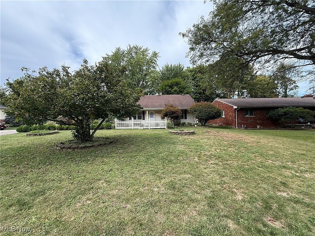 3296 Cricket Dr Youngstown, OH 44511 - Thumbnail 4