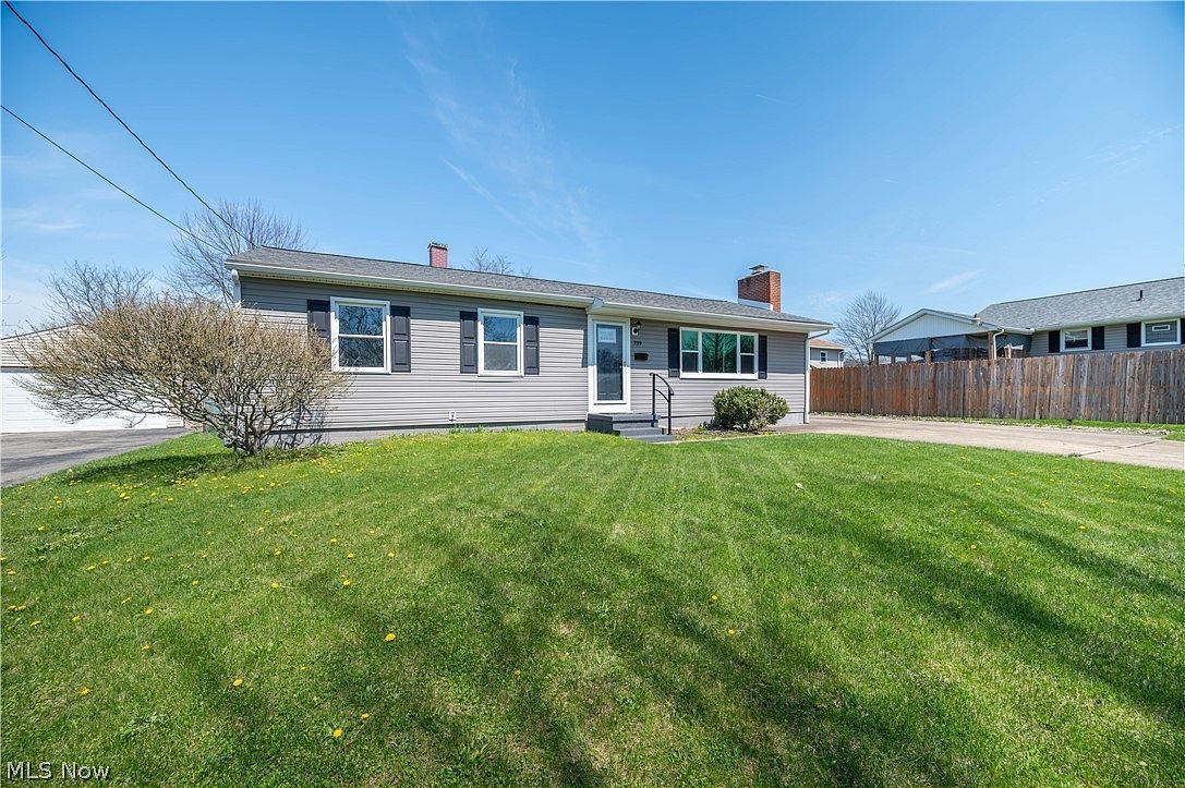 739 Notre Dame Ave Austintown, OH 44515 - Thumbnail 4