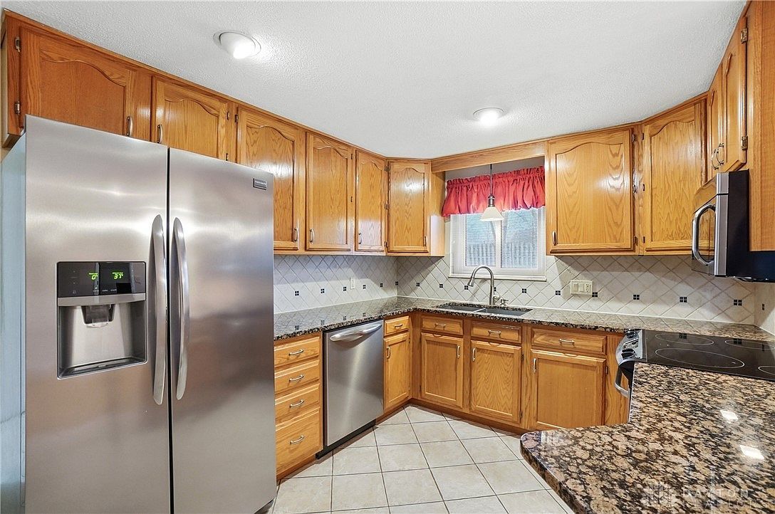 2324 Belloak Dr Dayton, OH 45440 - Thumbnail 4