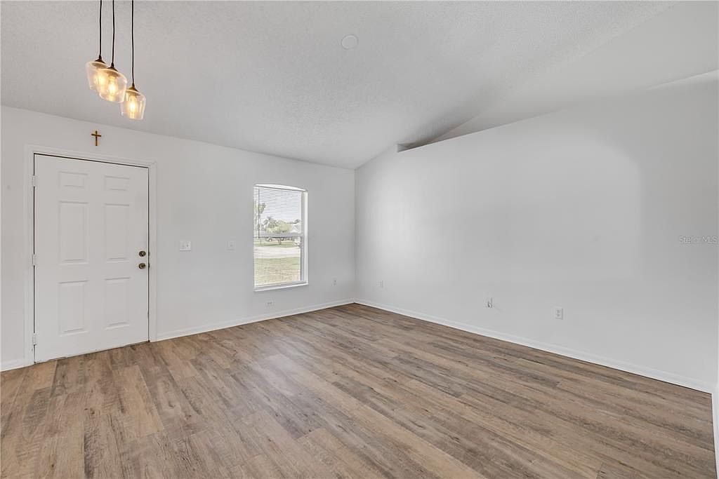 1936 S Old Mill Dr Deltona, FL 32725 - Thumbnail 4