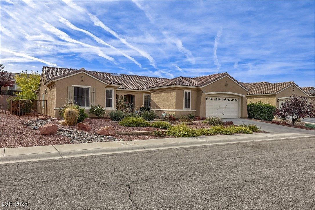 2585 Forest City Dr Henderson, NV 89052 - Thumbnail 4