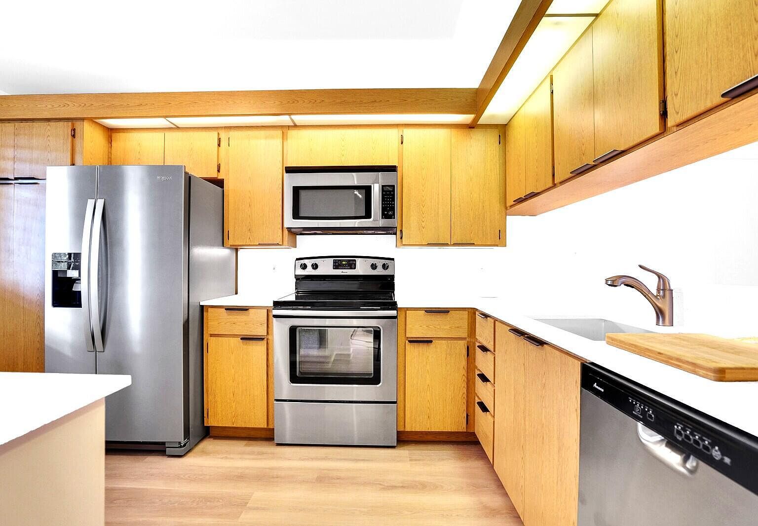 2601 Village Blvd APT 404 West Palm Beach, FL 33409 - Thumbnail 4