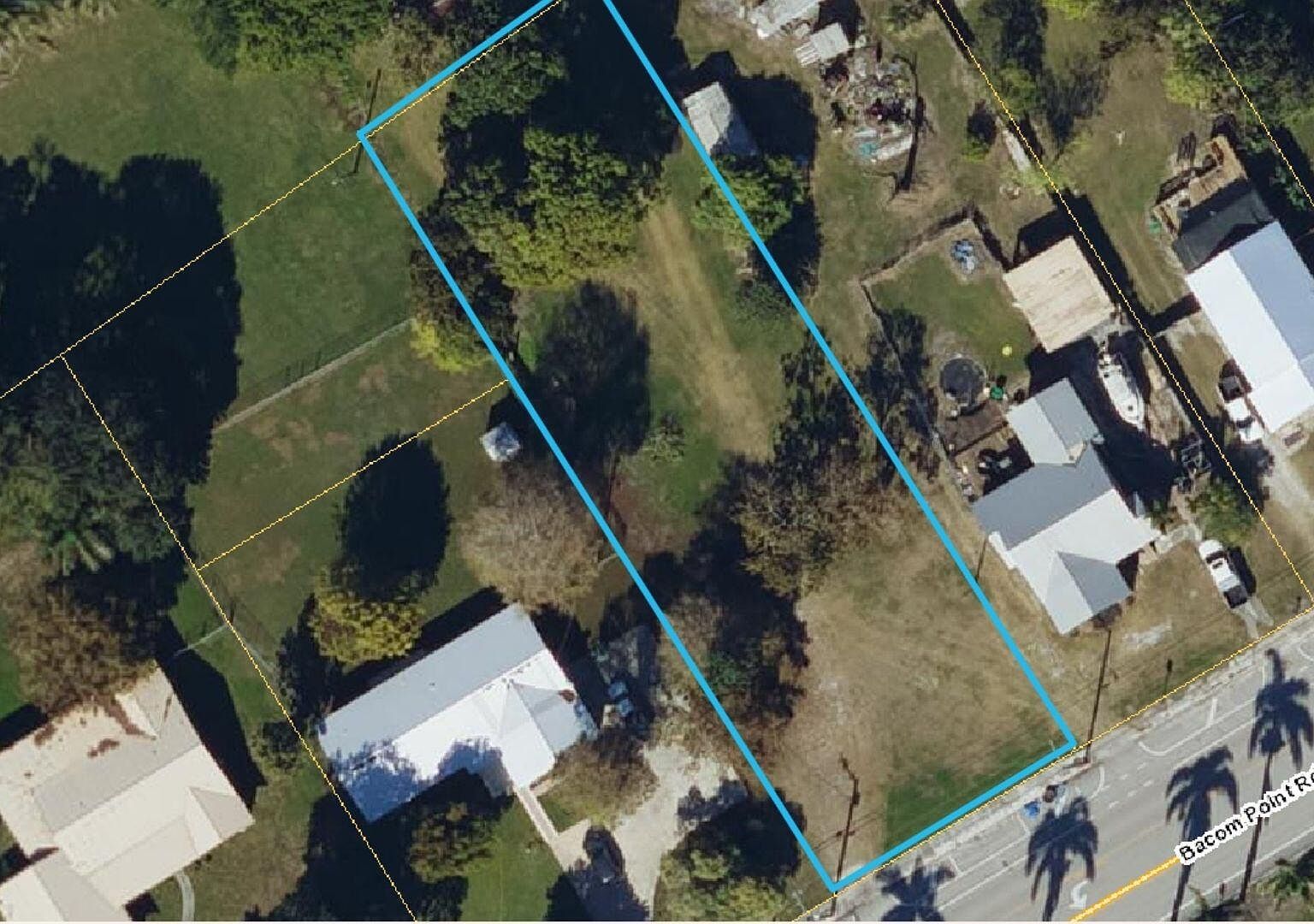 1697 Bacom Point Rd Pahokee, FL 33476 - Thumbnail 4