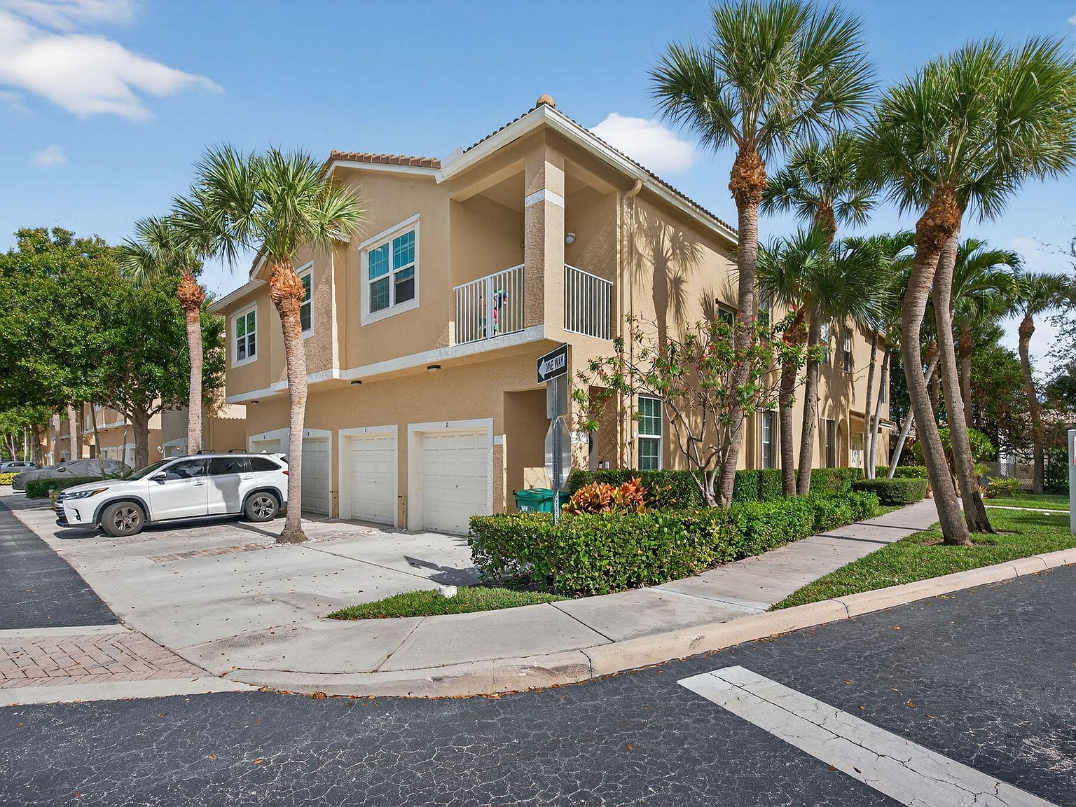 160 Village Blvd APT I Tequesta, FL 33469 - Thumbnail 4