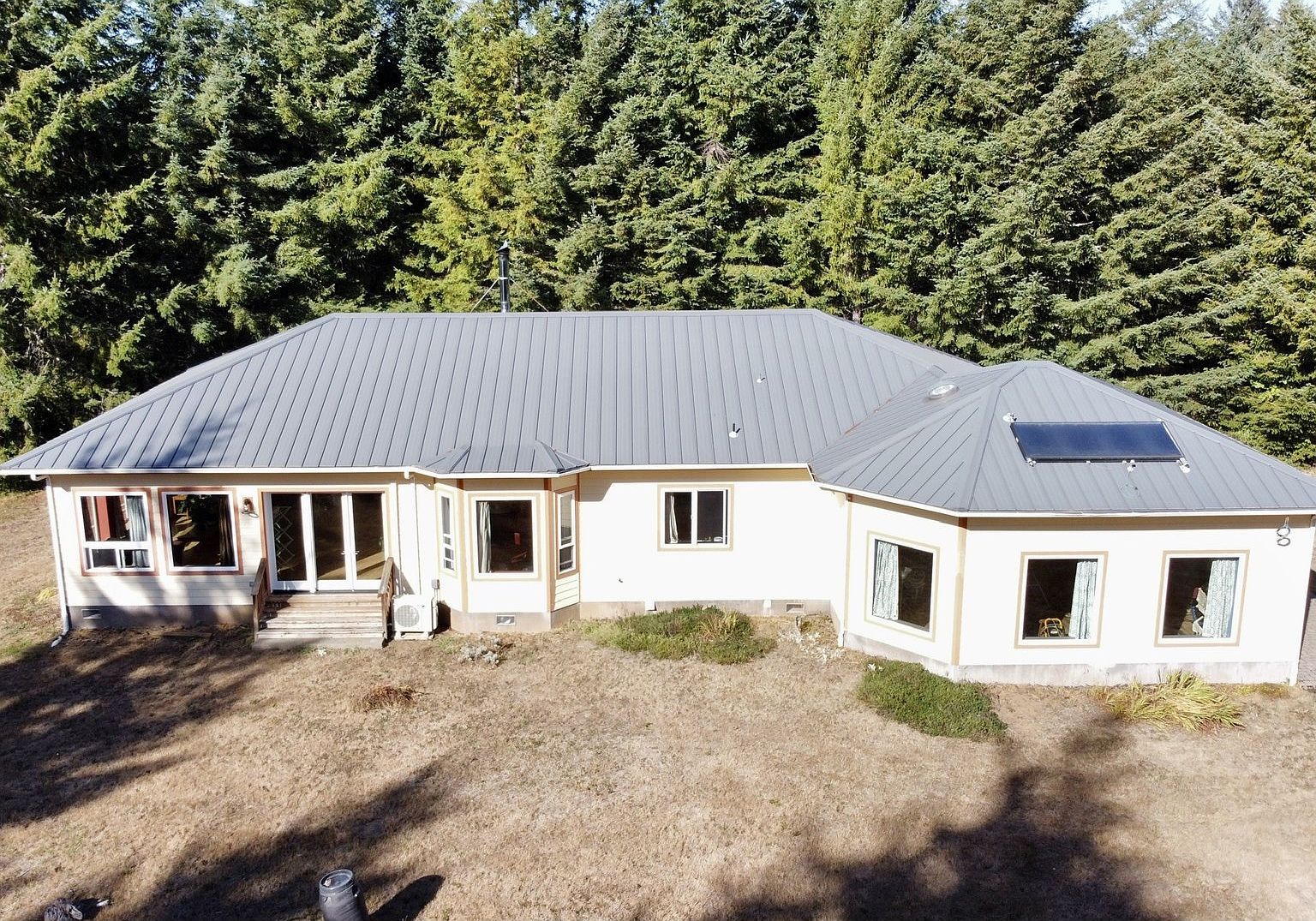 71267 Majestic Shores Rd North Bend, OR 97459 - Thumbnail 4