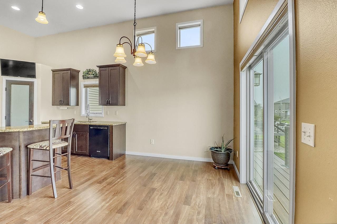 267 34th Ave E West Fargo, ND 58078 - Thumbnail 4