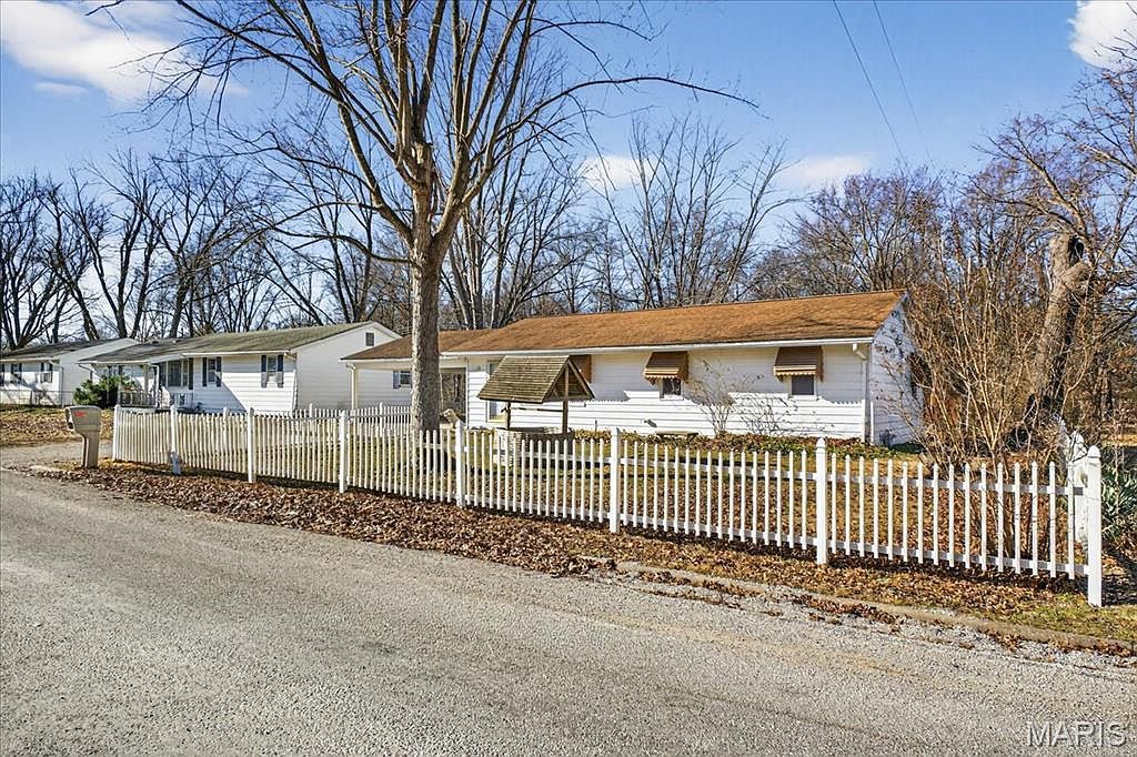 13 Sandridge Dr New Athens, IL 62264 - Thumbnail 4