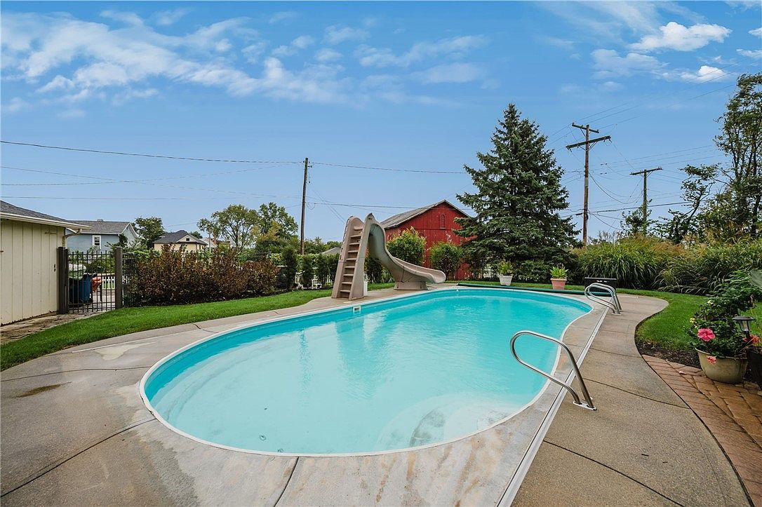 223 Western Ave Brookville, OH 45309 - Thumbnail 4
