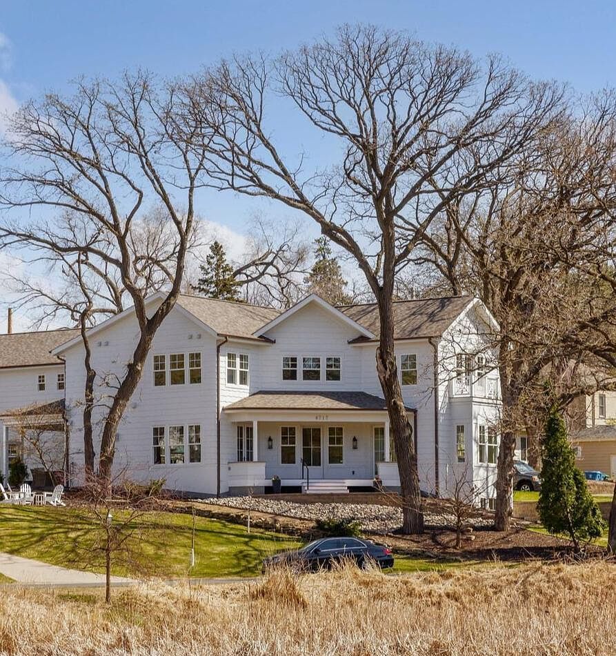 4717 Meadow Rd Edina, MN 55424 - Thumbnail 4