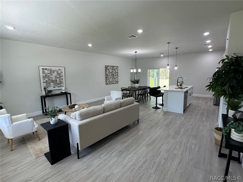 1557 W Elder Ln Citrus Springs, FL 34434 - Thumbnail 4