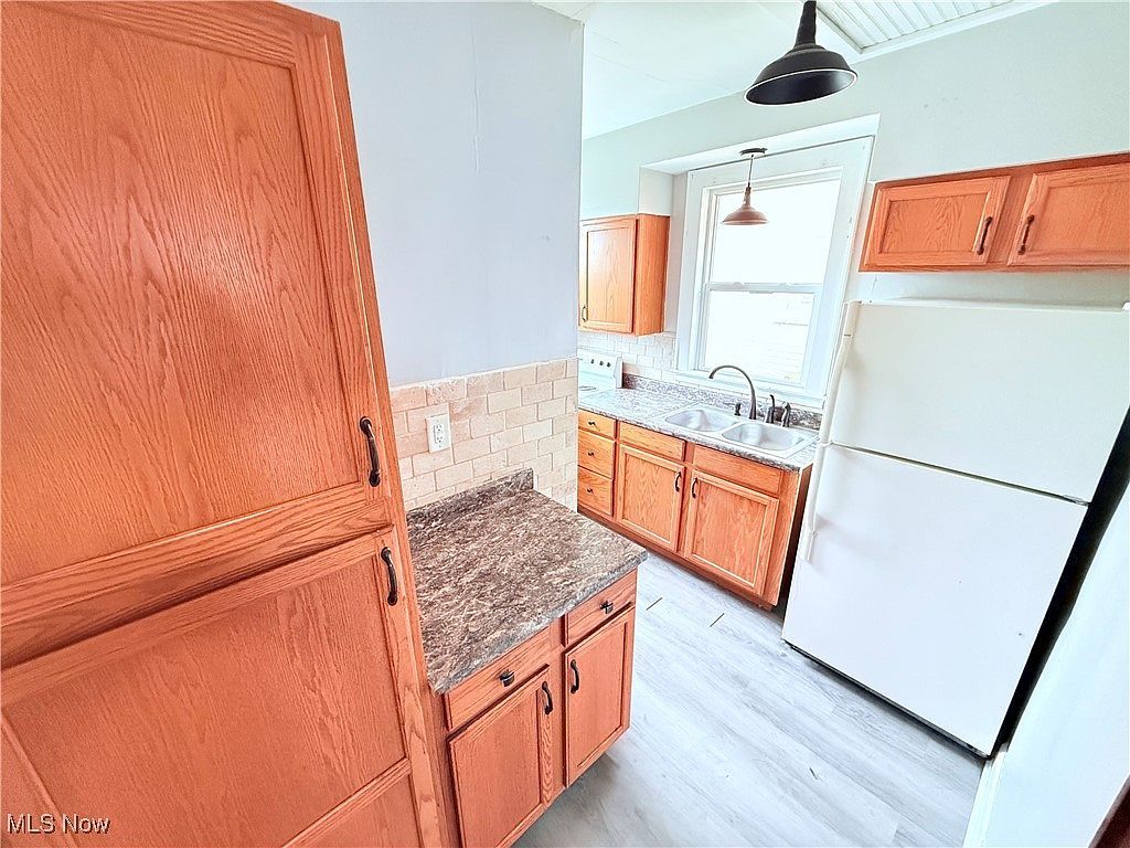 1242 Ridge Ave Steubenville, OH 43952 - Thumbnail 4