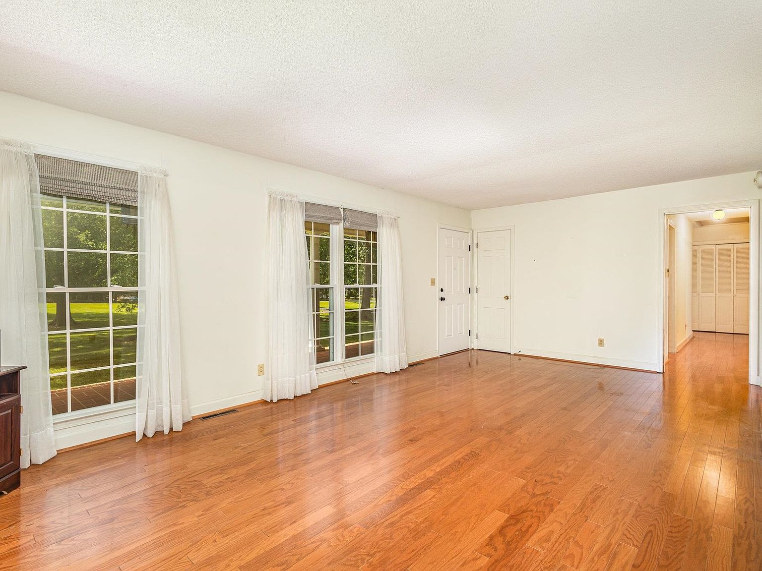 419 Ridge Dr Laurens, SC 29360 - Thumbnail 4