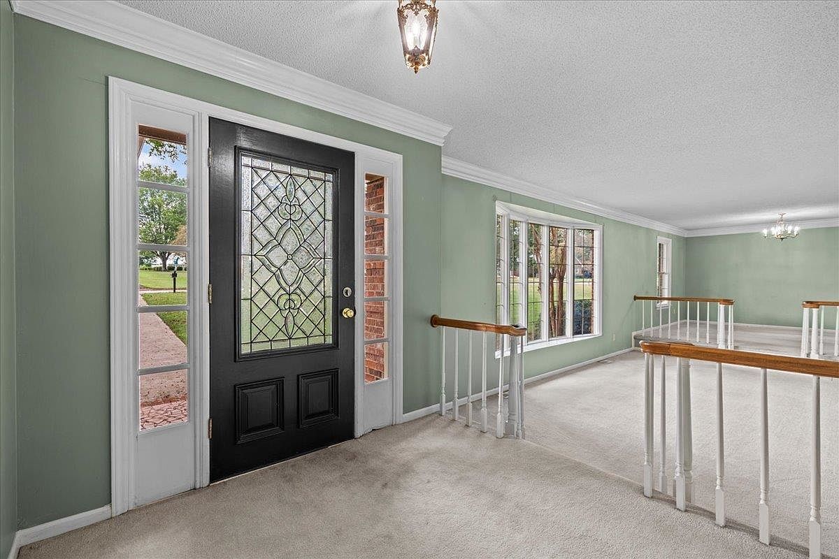 505 Cambridge Dr Spartanburg, SC 29301 - Thumbnail 4