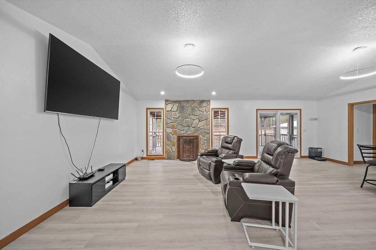 640 Old Rock Quarry Rd Enoree, SC 29335 - Thumbnail 4