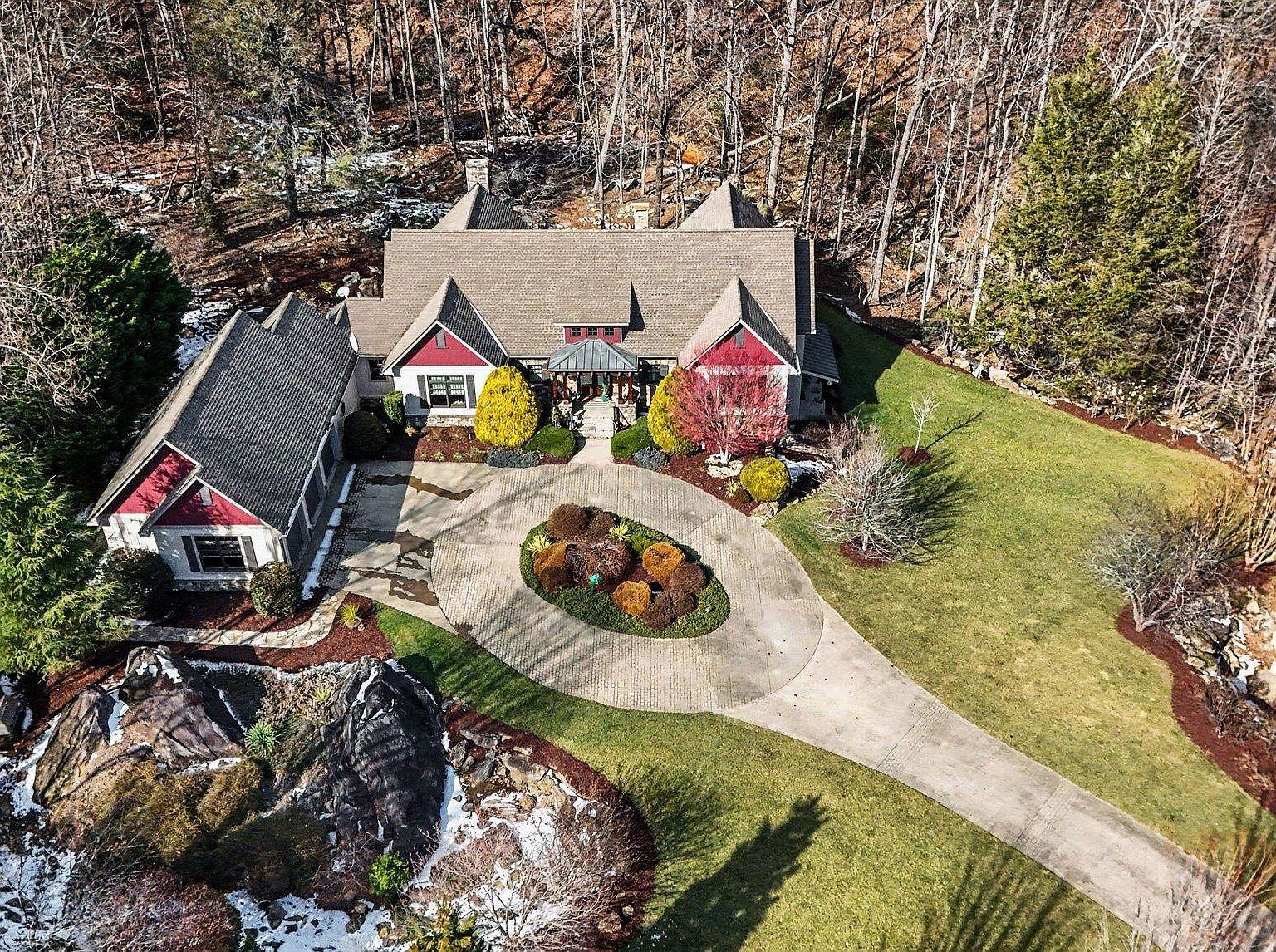 2554 Deep Gap Farm Rd Mill Spring, NC 28756 - Thumbnail 4