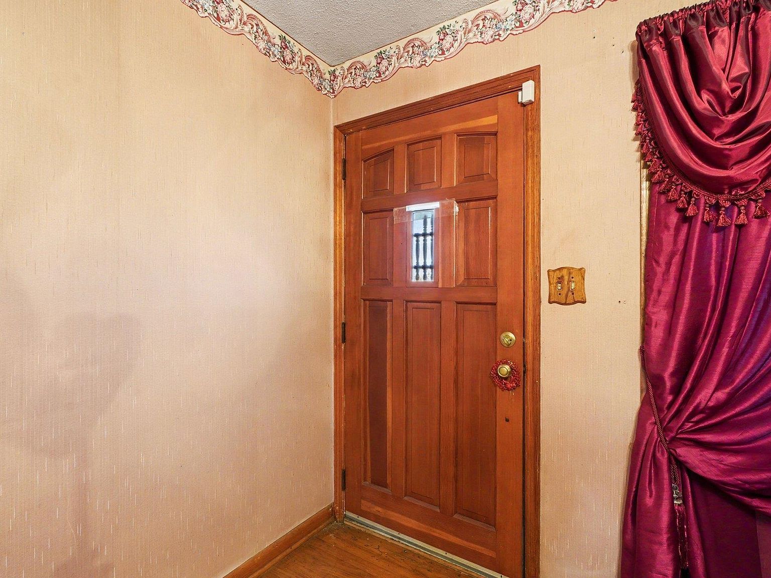 2014 Center St Spartanburg, SC 29303 - Thumbnail 4