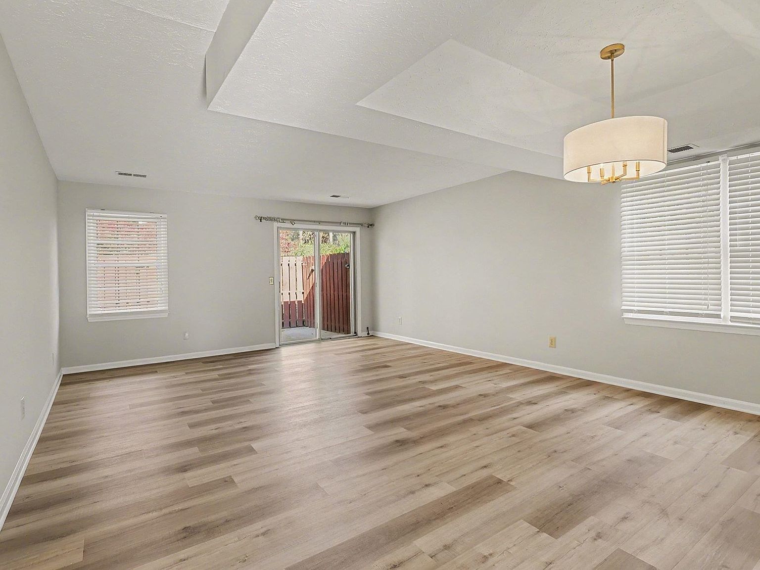 34 Summercreek Dr Spartanburg, SC 29307 - Thumbnail 4