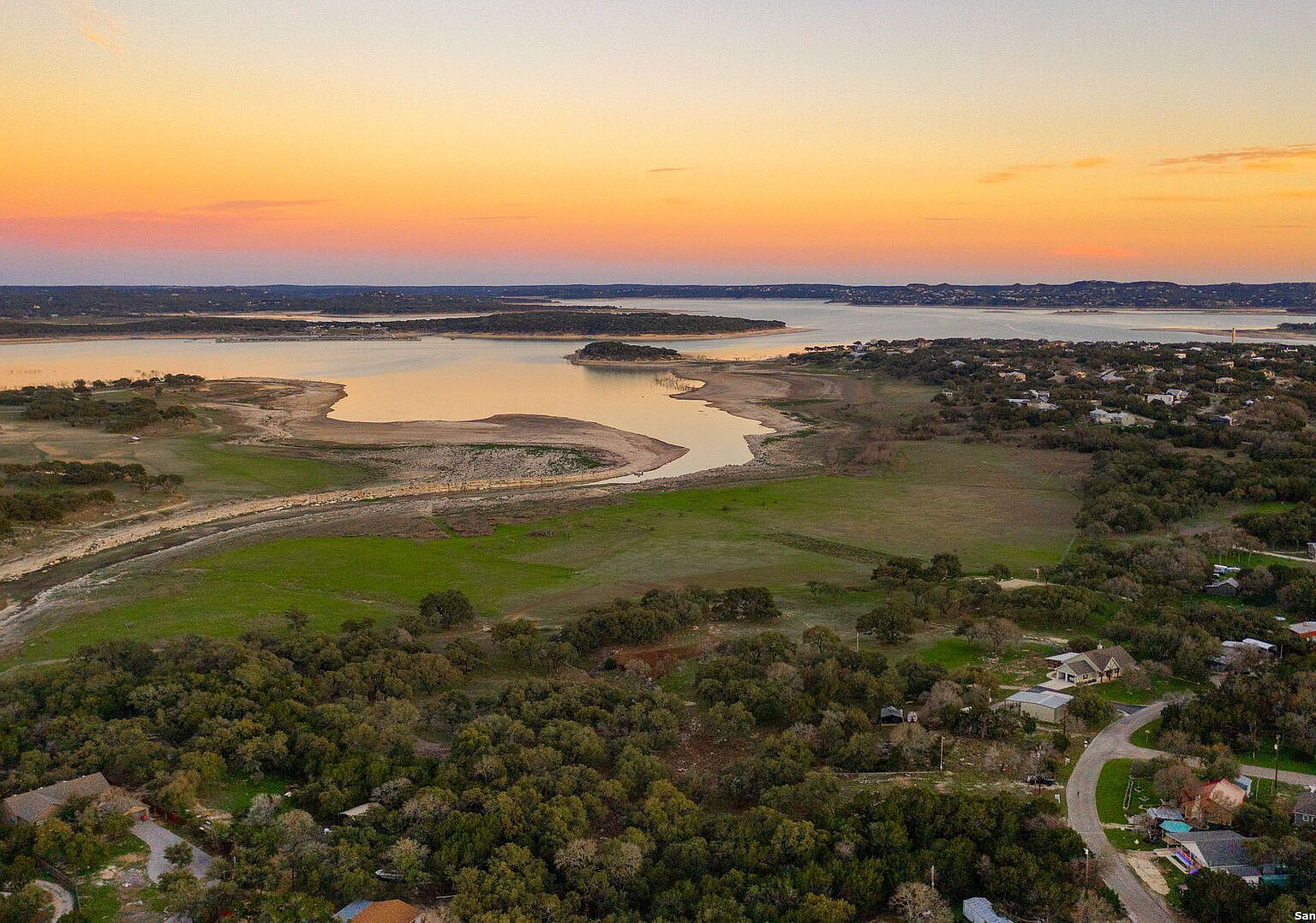 539 Clay Rdg #4-R Canyon Lake, TX 78133 - Thumbnail 4