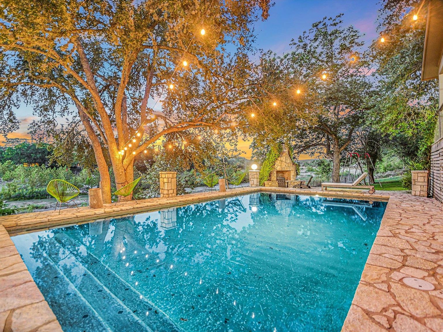 1121 Hidden Valley Rd Wimberley, TX 78676 - Thumbnail 4