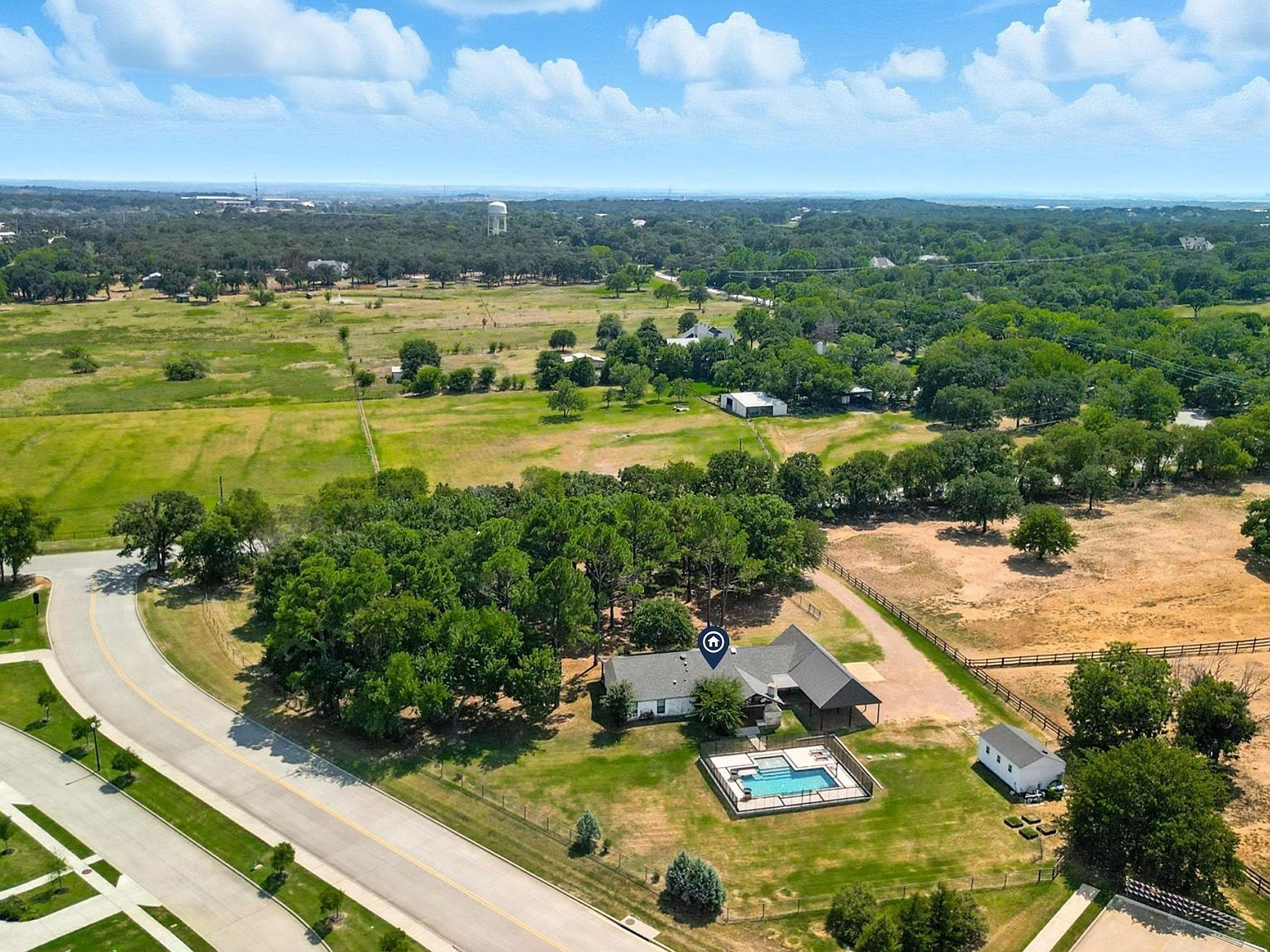180 Harpole Rd W Argyle, TX 76226 - Thumbnail 4