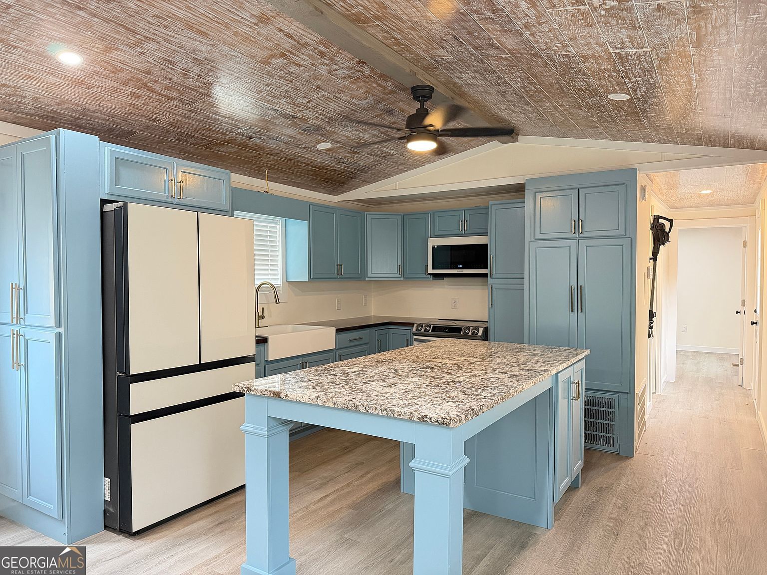 682 Lakeside Cir Cornelia, GA 30531 - Thumbnail 4