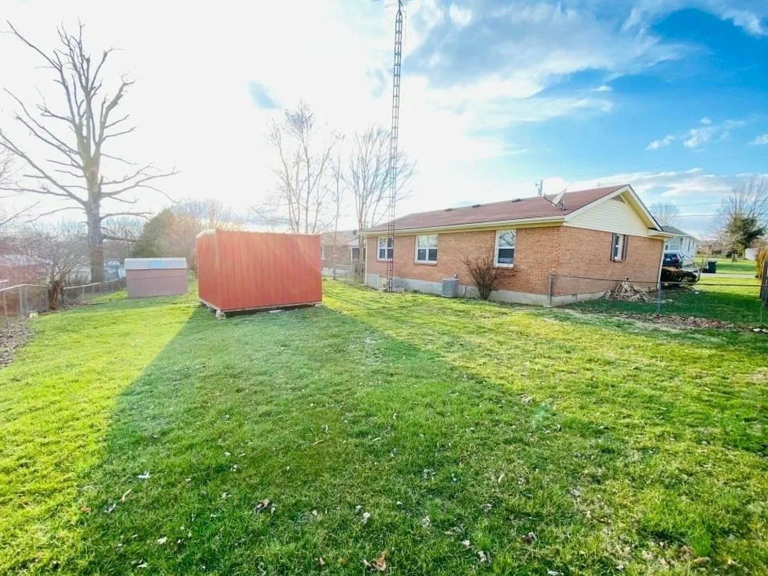 608 Claybrook Ave Springfield, KY 40069 - Thumbnail 4